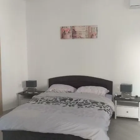 Apartment Studio *